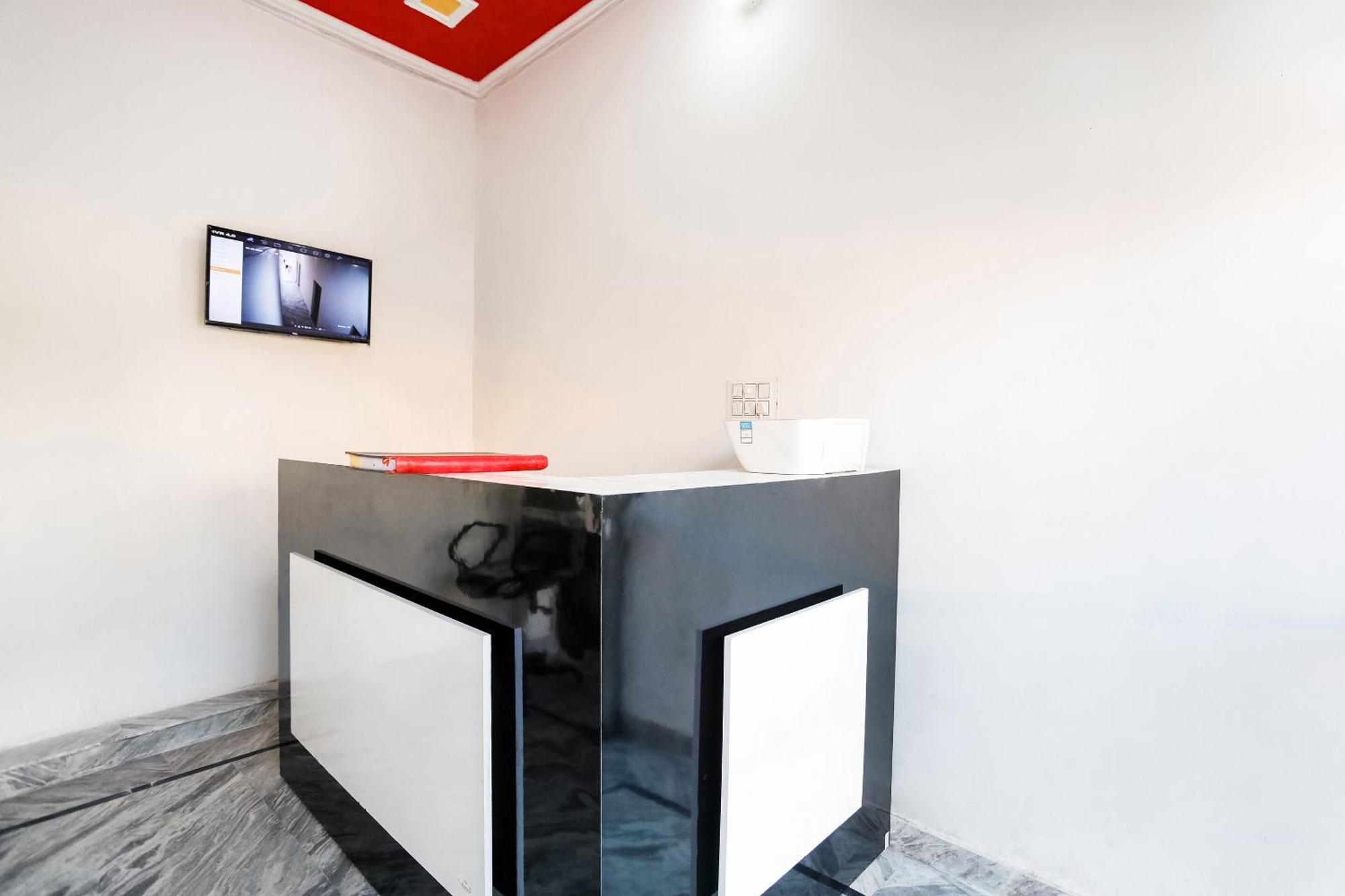 Hotel O Dollar Faridabad Eksteriør billede